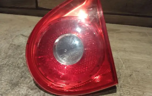 Volkswagen Golf V Tailgate rear/tail lights 285002 28508004 1K6945259