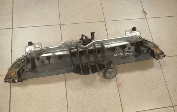 Toyota Yaris Top upper radiator support slam panel 
