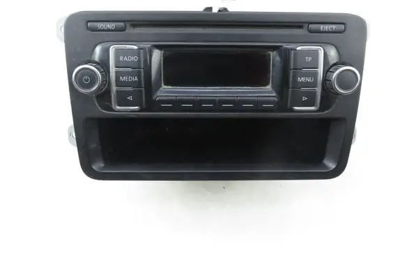 Volkswagen Tiguan Radio/CD/DVD/GPS head unit 7E0035156B