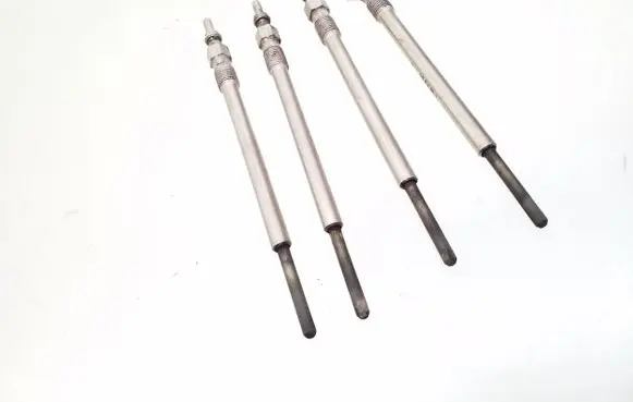 Opel Astra H Glow plug 0100276015