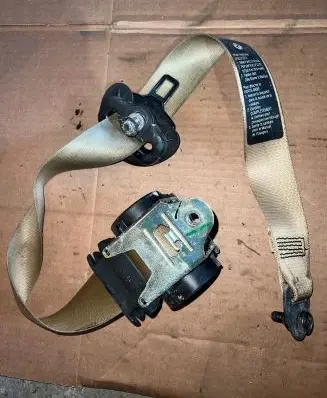 BMW 5 E60 E61 Front seatbelt 603404600 040720