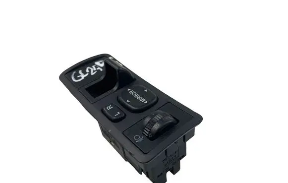 Toyota Corolla Verso E121 Wing mirror switch 5553932010