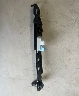 Hyundai Tucson IV NX4 Seat belt height adjuster 88890D7000 DZ7ASA201209H23817