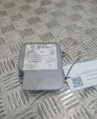 Volkswagen PASSAT B5.5 Airbag control unit/module 1C0909605B