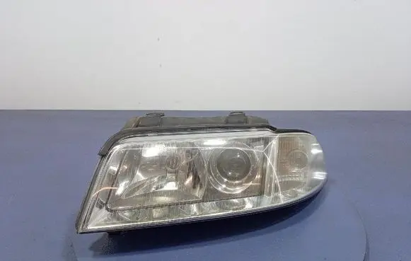 Audi A4 S4 B5 8D Headlight/headlamp 8D0941003AN