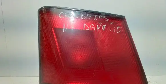Mitsubishi Carisma Tailgate rear/tail lights MB95212 292001