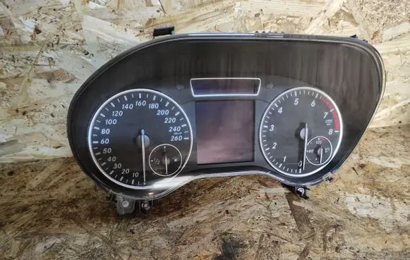 Mercedes-Benz B W246 W242 Speedometer (instrument cluster) A2469001607 0263681337