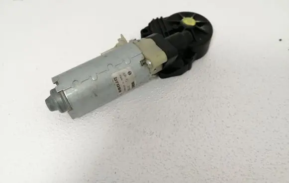 Audi A6 S6 C5 4B Seat adjustment motor 0130002525