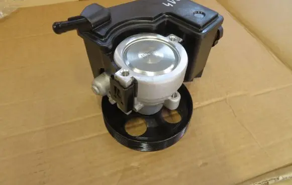 Citroen Xsara Picasso Power steering pump 140-01-034
