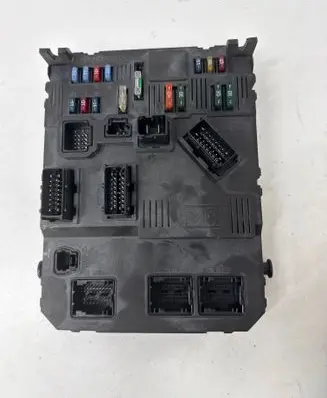 Citroen Xsara Picasso Fuse module 9652474680 S118085320