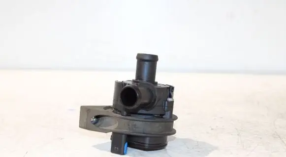 Volkswagen Golf VII Electric auxiliary coolant/water pump 5G0965567A