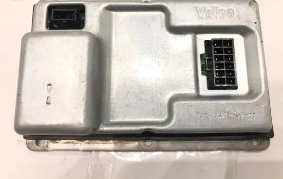 Citroen C5 Voltage converter/converter module 89021219