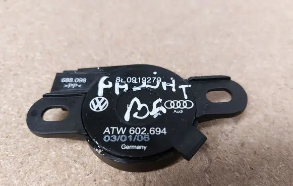 Volkswagen PASSAT B6 Parking PDC sensor speaker 8E0919279