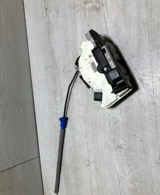 Volkswagen Up Front door lock 1s1837016h