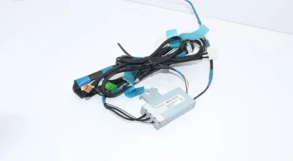 Toyota Avensis T270 Aerial antenna filter 8630005180