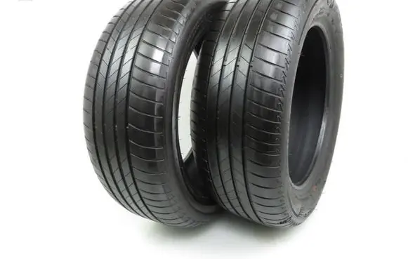 Volkswagen Golf V R16 summer tire 