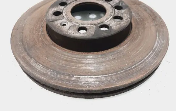 Volkswagen Touran I Front brake disc