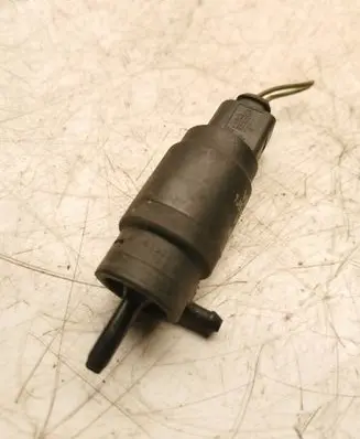 Audi TT Mk1 Windscreen/windshield washer pump 1J5955651