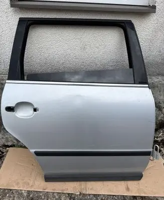 Volkswagen PASSAT B5.5 Rear door 