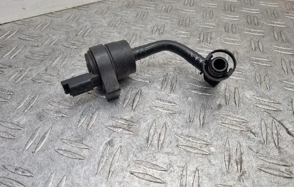 Peugeot 308 Turbo solenoid valve V754196180