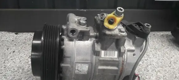 Porsche 911 964 Air conditioning (A/C) compressor (pump) 9a112601105