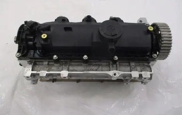 Renault Kangoo II Engine head 110421615R