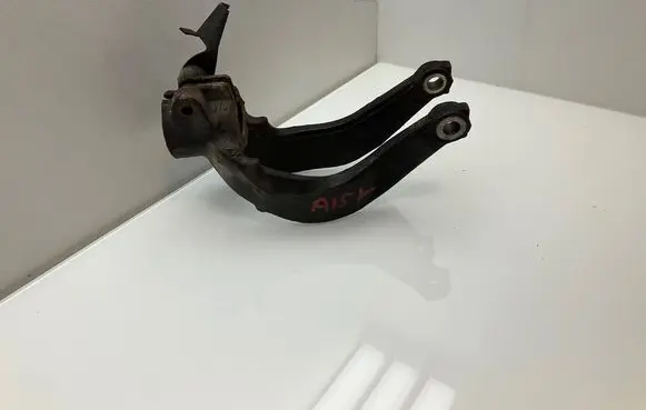 BMW X5 E70 Lower shock absorber bracket 6775085