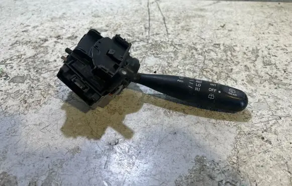 Toyota Corolla Verso AR10 Wiper control stalk 173647