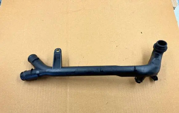 Mercedes-Benz C W203 Engine coolant pipe/hose A2712001152