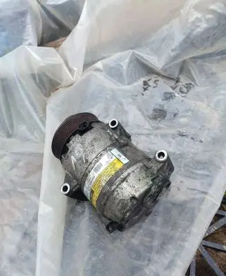 Renault Espace - Grand espace IV Air conditioning (A/C) compressor (pump) 8200067915 01139509 09153031408B