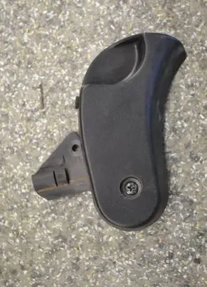 BMW 3 E46 Engine bonnet (hood) release handle 8223163