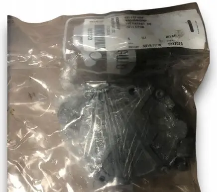 Volkswagen PASSAT CC Vacuum pump 03L145100F