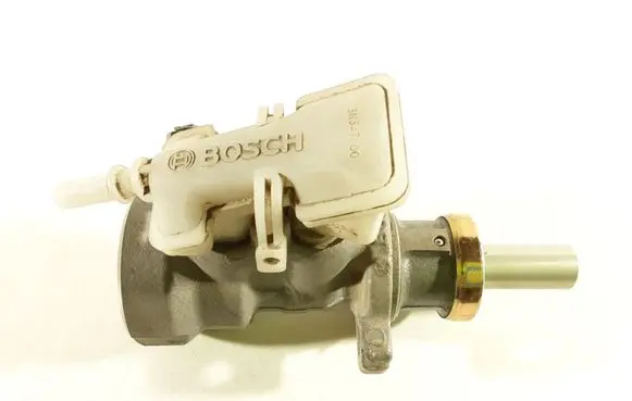 Ford Focus Master brake cylinder 21030399 010115C L519888