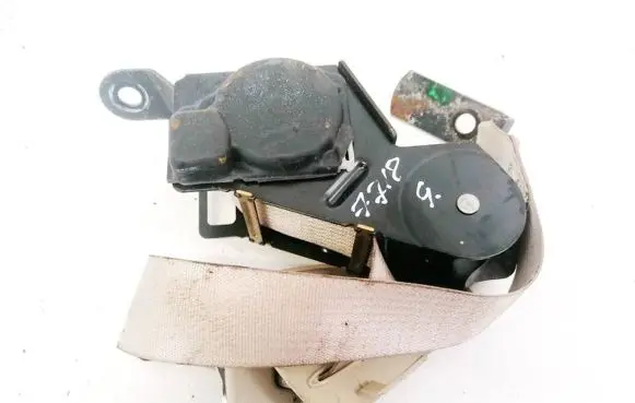 Cadillac CTS Rear seatbelt