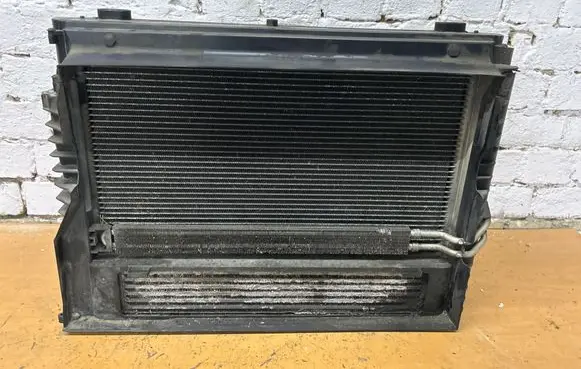 BMW 5 E60 E61 Radiator set 7787830 10519311