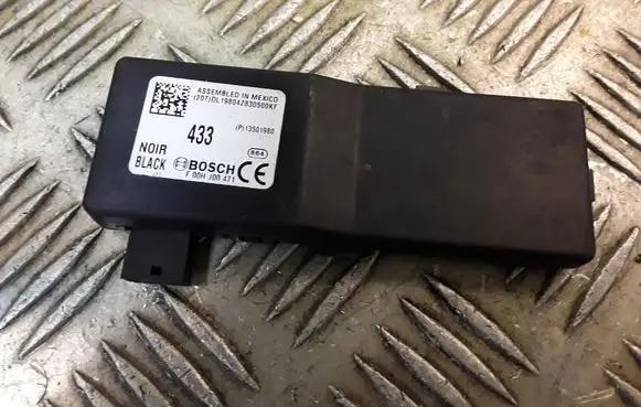Opel Insignia A Alarm control unit/module 13501980
