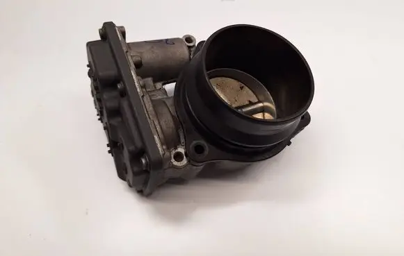 BMW 7 G11 G12 Throttle valve 7619008 13547619008