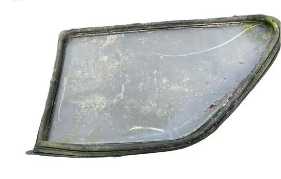 BMW 3 E30 Rear side window