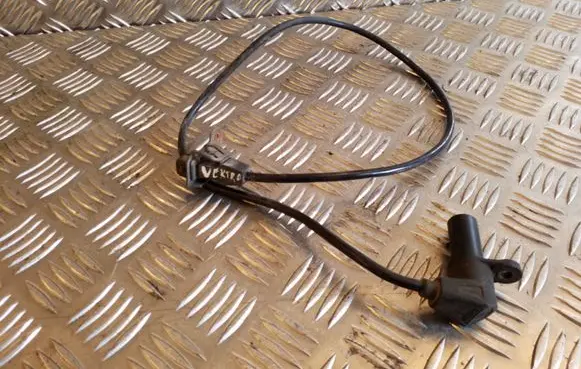 Opel Vectra B Crankshaft speed sensor 90483739