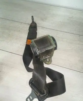 Ford Focus C-MAX Front seatbelt 601597500 040726 0713