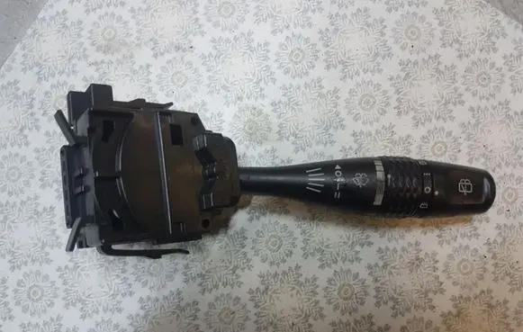 Mitsubishi Pajero Wiper control stalk