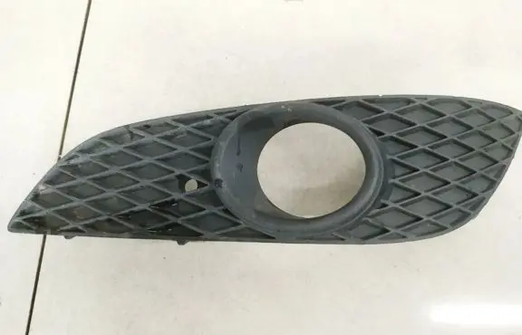 Opel Astra H Front bumper lower grill 13225764 375768702
