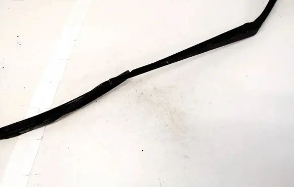 Opel Insignia A Front wiper blade arm