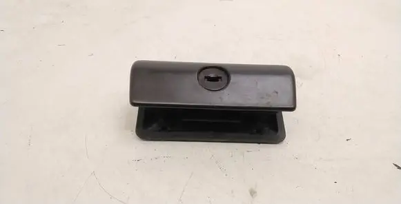 BMW 5 E39 Glove box handle
