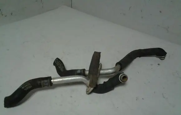 Audi A8 S8 D3 4E Engine coolant pipe/hose 4E1819373 4E1819372