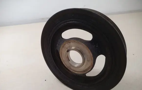 Citroen C4 Cactus Crankshaft pulley 9654961080