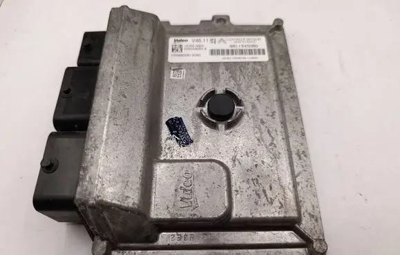 Peugeot 208 I Engine control unit/module V29059263A 150950620 9811545080