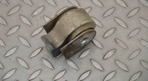 Mercedes-Benz SL R231 Gearbox mount