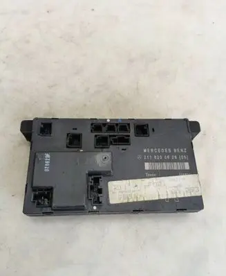 Mercedes-Benz E W211 Door control unit/module 2118200626
