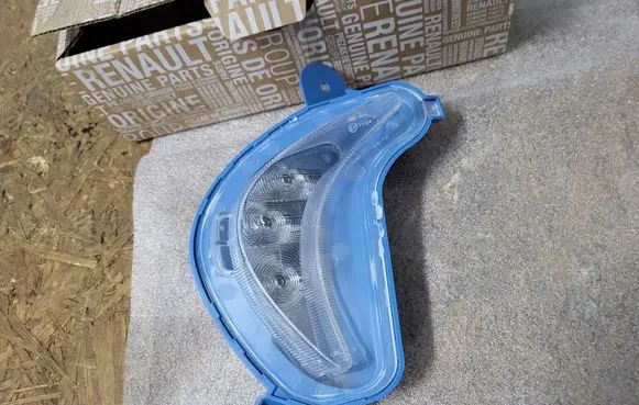 Renault Zoe LED Daytime headlight 85103202131